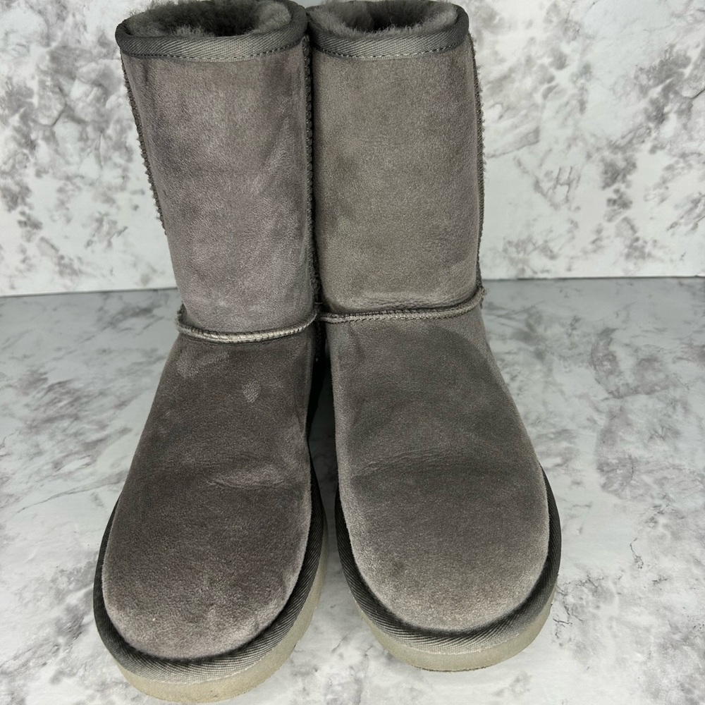 Brand new worn handful of times gray uggs